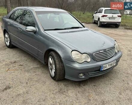 Сірий Мерседес Ц-Клас, об'ємом двигуна 2.1 л та пробігом 500 тис. км за 5400 $, фото 2 на Automoto.ua