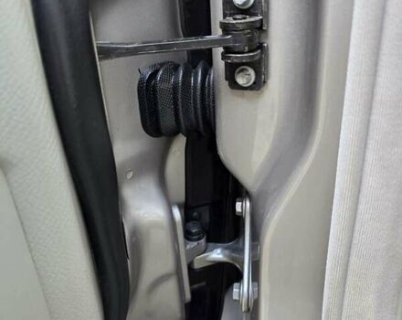 Серый Мерседес Ц-Класс, объемом двигателя 1.8 л и пробегом 176 тыс. км за 7500 $, фото 135 на Automoto.ua