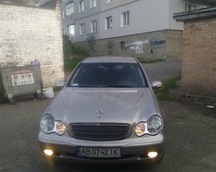 Серый Мерседес Ц-Класс, объемом двигателя 2.2 л и пробегом 250 тыс. км за 7000 $, фото 6 на Automoto.ua