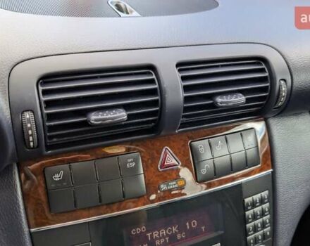 Сірий Мерседес Ц-Клас, об'ємом двигуна 1.8 л та пробігом 250 тис. км за 6950 $, фото 37 на Automoto.ua