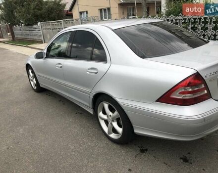 Сірий Мерседес Ц-Клас, об'ємом двигуна 2.1 л та пробігом 315 тис. км за 8000 $, фото 9 на Automoto.ua