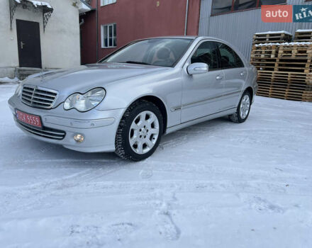 Серый Мерседес Ц-Класс, объемом двигателя 1.8 л и пробегом 162 тыс. км за 6850 $, фото 17 на Automoto.ua