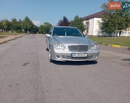Сірий Мерседес Ц-Клас, об'ємом двигуна 1.8 л та пробігом 165 тис. км за 6500 $, фото 7 на Automoto.ua