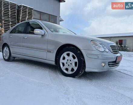 Серый Мерседес Ц-Класс, объемом двигателя 1.8 л и пробегом 162 тыс. км за 6850 $, фото 5 на Automoto.ua