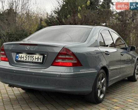 Серый Мерседес Ц-Класс, объемом двигателя 2.1 л и пробегом 260 тыс. км за 8500 $, фото 16 на Automoto.ua