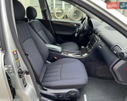 Сірий Мерседес Ц-Клас, об'ємом двигуна 1.8 л та пробігом 162 тис. км за 7299 $, фото 53 на Automoto.ua