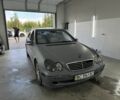 Серый Мерседес Ц-Класс, объемом двигателя 1.8 л и пробегом 240 тыс. км за 4499 $, фото 1 на Automoto.ua
