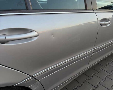 Серый Мерседес Ц-Класс, объемом двигателя 2.2 л и пробегом 287 тыс. км за 7500 $, фото 6 на Automoto.ua