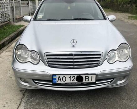 Сірий Мерседес Ц-Клас, об'ємом двигуна 2.1 л та пробігом 315 тис. км за 8000 $, фото 1 на Automoto.ua