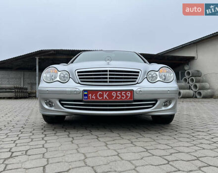 Сірий Мерседес Ц-Клас, об'ємом двигуна 1.8 л та пробігом 162 тис. км за 7299 $, фото 3 на Automoto.ua