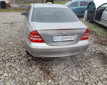 Сірий Мерседес Ц-Клас, об'ємом двигуна 3 л та пробігом 229 тис. км за 6800 $, фото 1 на Automoto.ua