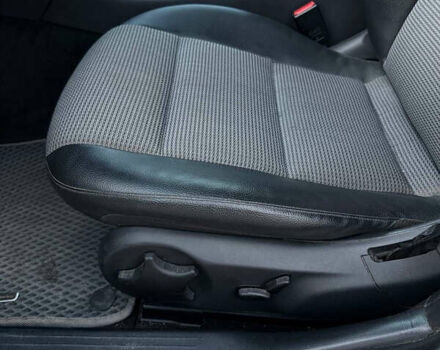 Серый Мерседес Ц-Класс, объемом двигателя 2.2 л и пробегом 287 тыс. км за 7500 $, фото 17 на Automoto.ua