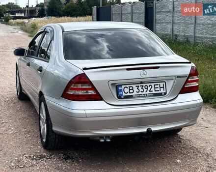 Сірий Мерседес Ц-Клас, об'ємом двигуна 2.2 л та пробігом 254 тис. км за 6900 $, фото 5 на Automoto.ua