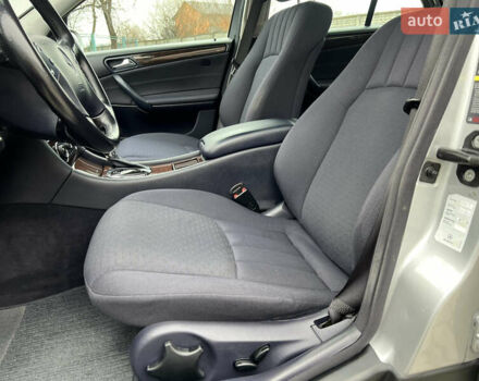 Сірий Мерседес Ц-Клас, об'ємом двигуна 1.8 л та пробігом 162 тис. км за 7299 $, фото 43 на Automoto.ua