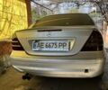 Сірий Мерседес Ц-Клас, об'ємом двигуна 1.8 л та пробігом 231 тис. км за 6000 $, фото 3 на Automoto.ua