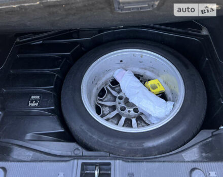 Серый Мерседес Ц-Класс, объемом двигателя 1.8 л и пробегом 319 тыс. км за 7500 $, фото 26 на Automoto.ua