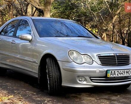 Серый Мерседес Ц-Класс, объемом двигателя 1.8 л и пробегом 278 тыс. км за 6500 $, фото 5 на Automoto.ua