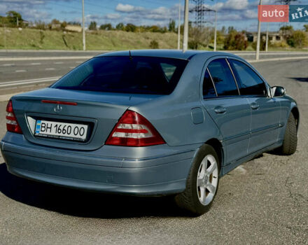 Серый Мерседес Ц-Класс, объемом двигателя 1.8 л и пробегом 197 тыс. км за 7500 $, фото 4 на Automoto.ua