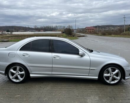 Серый Мерседес Ц-Класс, объемом двигателя 2.5 л и пробегом 414 тыс. км за 6000 $, фото 7 на Automoto.ua