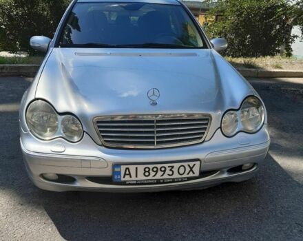 Серый Мерседес Ц-Класс, объемом двигателя 2.1 л и пробегом 300 тыс. км за 7555 $, фото 1 на Automoto.ua