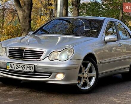 Серый Мерседес Ц-Класс, объемом двигателя 1.8 л и пробегом 278 тыс. км за 6500 $, фото 1 на Automoto.ua