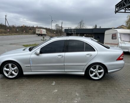 Серый Мерседес Ц-Класс, объемом двигателя 2.5 л и пробегом 414 тыс. км за 6000 $, фото 6 на Automoto.ua