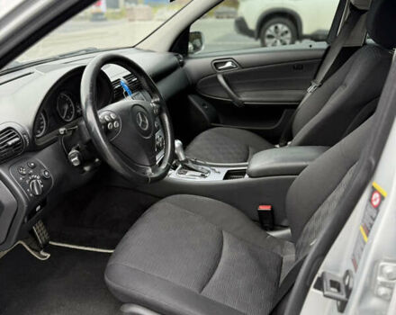 Серый Мерседес Ц-Класс, объемом двигателя 1.8 л и пробегом 212 тыс. км за 7600 $, фото 1 на Automoto.ua