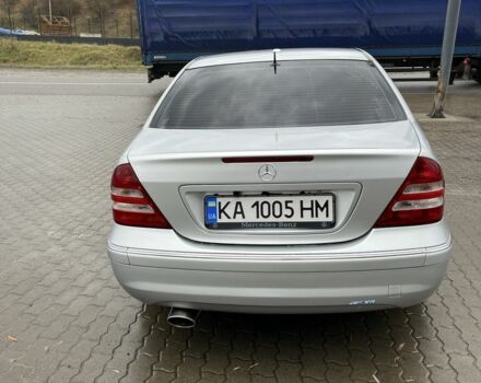 Серый Мерседес Ц-Класс, объемом двигателя 2.5 л и пробегом 414 тыс. км за 6000 $, фото 5 на Automoto.ua