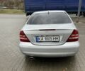 Серый Мерседес Ц-Класс, объемом двигателя 2.5 л и пробегом 414 тыс. км за 6000 $, фото 5 на Automoto.ua