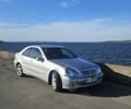 Сірий Мерседес Ц-Клас, об'ємом двигуна 0 л та пробігом 320 тис. км за 5800 $, фото 1 на Automoto.ua