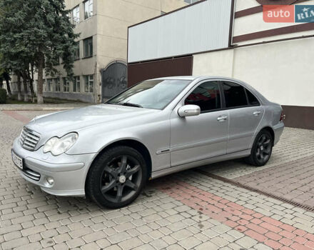 Серый Мерседес Ц-Класс, объемом двигателя 1.8 л и пробегом 179 тыс. км за 6200 $, фото 7 на Automoto.ua