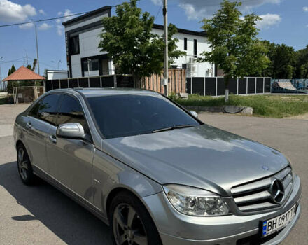 Сірий Мерседес Ц-Клас, об'ємом двигуна 1.8 л та пробігом 277 тис. км за 8600 $, фото 1 на Automoto.ua