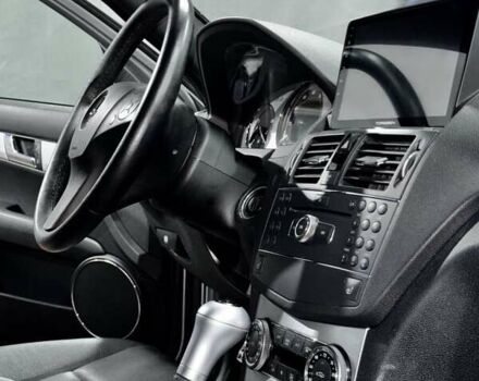 Серый Мерседес Ц-Класс, объемом двигателя 3 л и пробегом 99 тыс. км за 14800 $, фото 12 на Automoto.ua