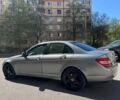 Серый Мерседес Ц-Класс, объемом двигателя 1.8 л и пробегом 270 тыс. км за 8000 $, фото 1 на Automoto.ua