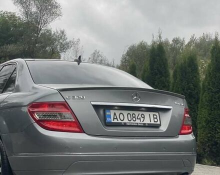 Серый Мерседес Ц-Класс, объемом двигателя 2.98 л и пробегом 270 тыс. км за 10000 $, фото 5 на Automoto.ua