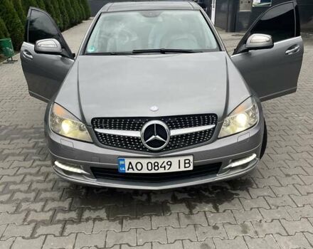 Серый Мерседес Ц-Класс, объемом двигателя 2.98 л и пробегом 270 тыс. км за 10000 $, фото 16 на Automoto.ua