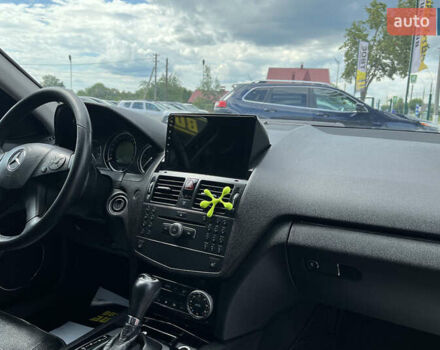 Сірий Мерседес Ц-Клас, об'ємом двигуна 1.8 л та пробігом 339 тис. км за 8700 $, фото 27 на Automoto.ua