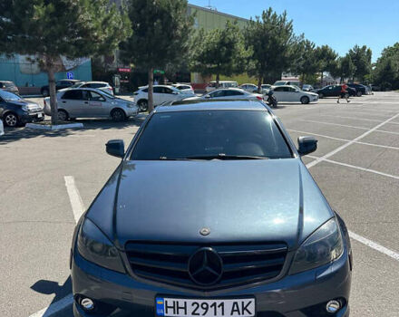 Сірий Мерседес Ц-Клас, об'ємом двигуна 3 л та пробігом 197 тис. км за 8900 $, фото 1 на Automoto.ua