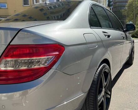 Серый Мерседес Ц-Класс, объемом двигателя 1.8 л и пробегом 270 тыс. км за 8000 $, фото 25 на Automoto.ua