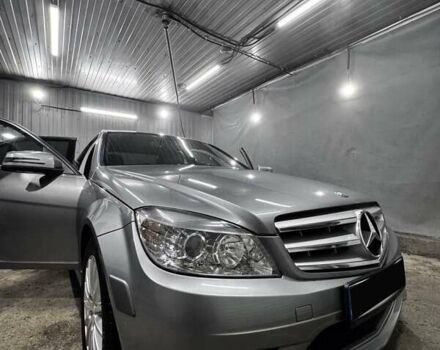 Серый Мерседес Ц-Класс, объемом двигателя 3 л и пробегом 99 тыс. км за 14800 $, фото 4 на Automoto.ua