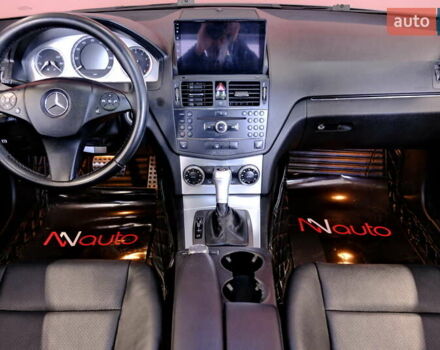 Сірий Мерседес Ц-Клас, об'ємом двигуна 3 л та пробігом 198 тис. км за 8900 $, фото 40 на Automoto.ua