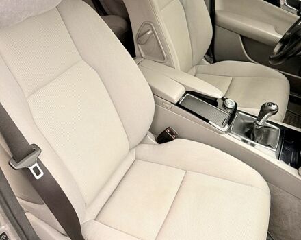 Серый Мерседес Ц-Класс, объемом двигателя 2.1 л и пробегом 256 тыс. км за 5000 $, фото 7 на Automoto.ua