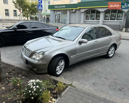 Сірий Мерседес Ц-Клас, об'ємом двигуна 1.8 л та пробігом 197 тис. км за 6777 $, фото 9 на Automoto.ua