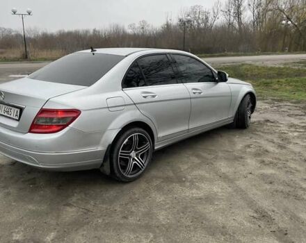 Серый Мерседес Ц-Класс, объемом двигателя 2.15 л и пробегом 320 тыс. км за 8000 $, фото 1 на Automoto.ua