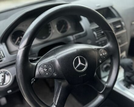 Серый Мерседес Ц-Класс, объемом двигателя 2.1 л и пробегом 300 тыс. км за 7200 $, фото 7 на Automoto.ua