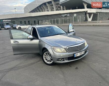Сірий Мерседес Ц-Клас, об'ємом двигуна 1.8 л та пробігом 257 тис. км за 7500 $, фото 53 на Automoto.ua