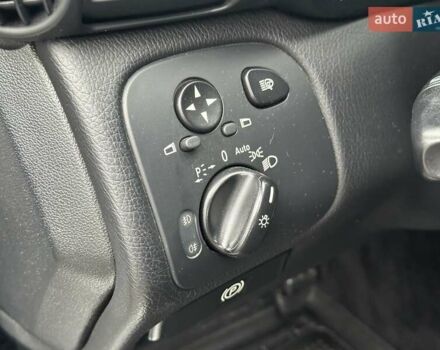 Сірий Мерседес Ц-Клас, об'ємом двигуна 1.8 л та пробігом 217 тис. км за 6190 $, фото 18 на Automoto.ua