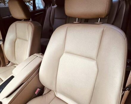 Сірий Мерседес Ц-Клас, об'ємом двигуна 3 л та пробігом 300 тис. км за 11000 $, фото 37 на Automoto.ua