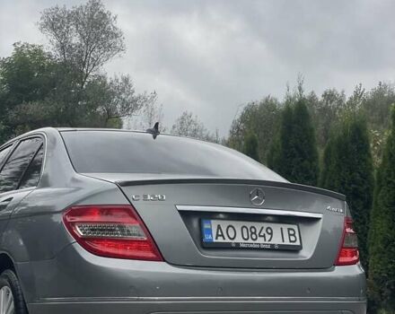 Серый Мерседес Ц-Класс, объемом двигателя 2.98 л и пробегом 270 тыс. км за 10000 $, фото 12 на Automoto.ua
