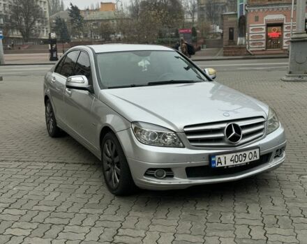 Серый Мерседес Ц-Класс, объемом двигателя 2.1 л и пробегом 300 тыс. км за 7200 $, фото 3 на Automoto.ua